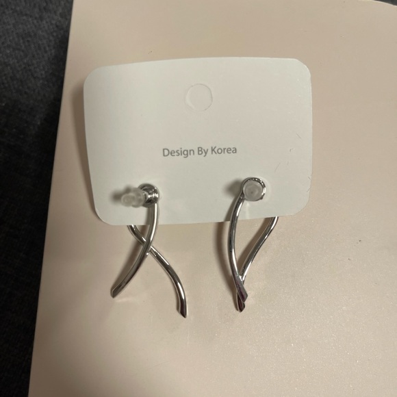 Earrings - Picture 4 of 4